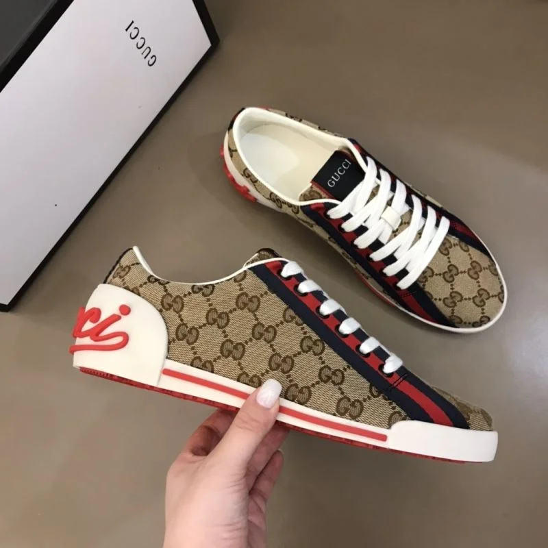 Gucci Low Shoes Packable 24053