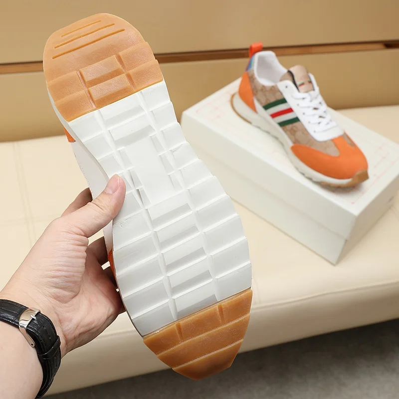 Comfortable Gucci Low Shoes 24051