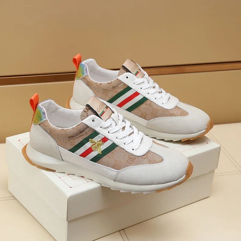 Flexible Gucci Low Shoes 24046