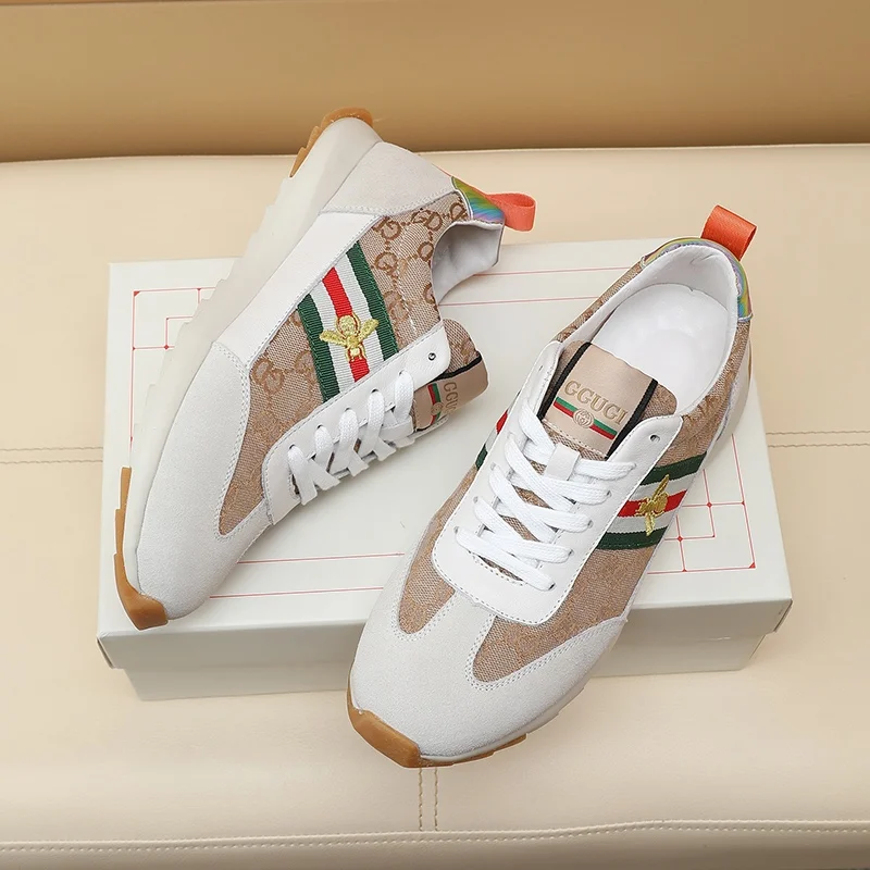 Flexible Gucci Low Shoes 24046