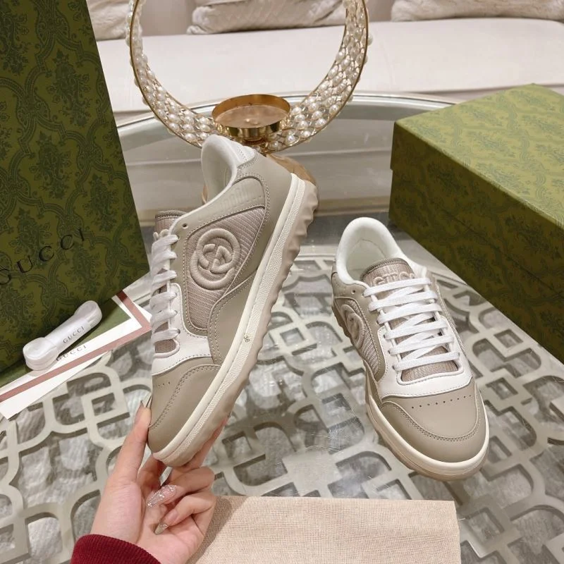 Gucci Low Shoes Bright 24627