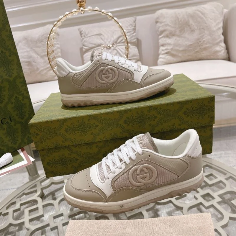 Gucci Low Shoes Bright 24627