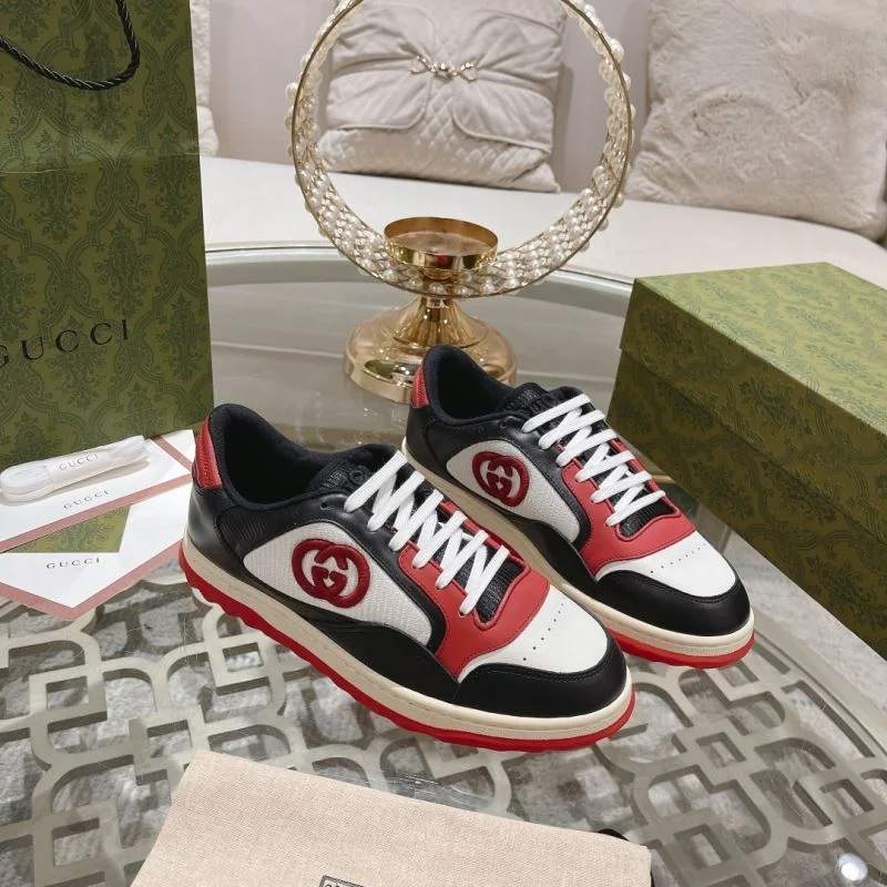 Bright Gucci Low Shoes 24620