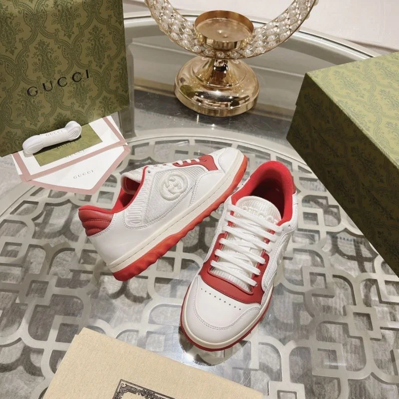 Gucci Low Shoes RelaxedFit 24616