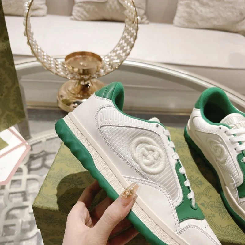 Gucci Low Shoes RelaxedFit 24626
