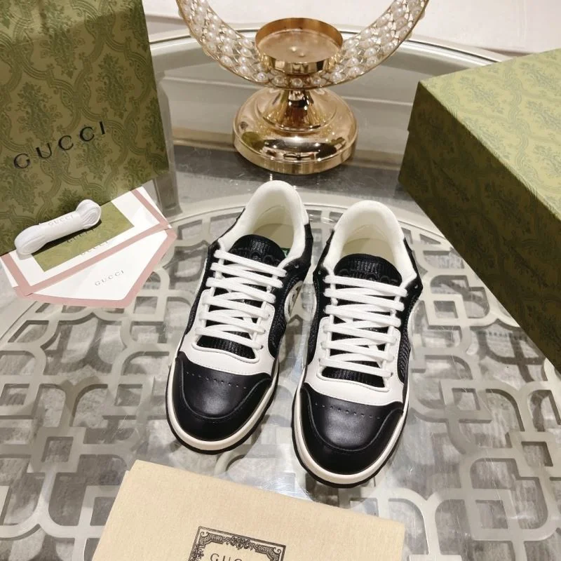 Gucci Low Shoes Stylish 24640