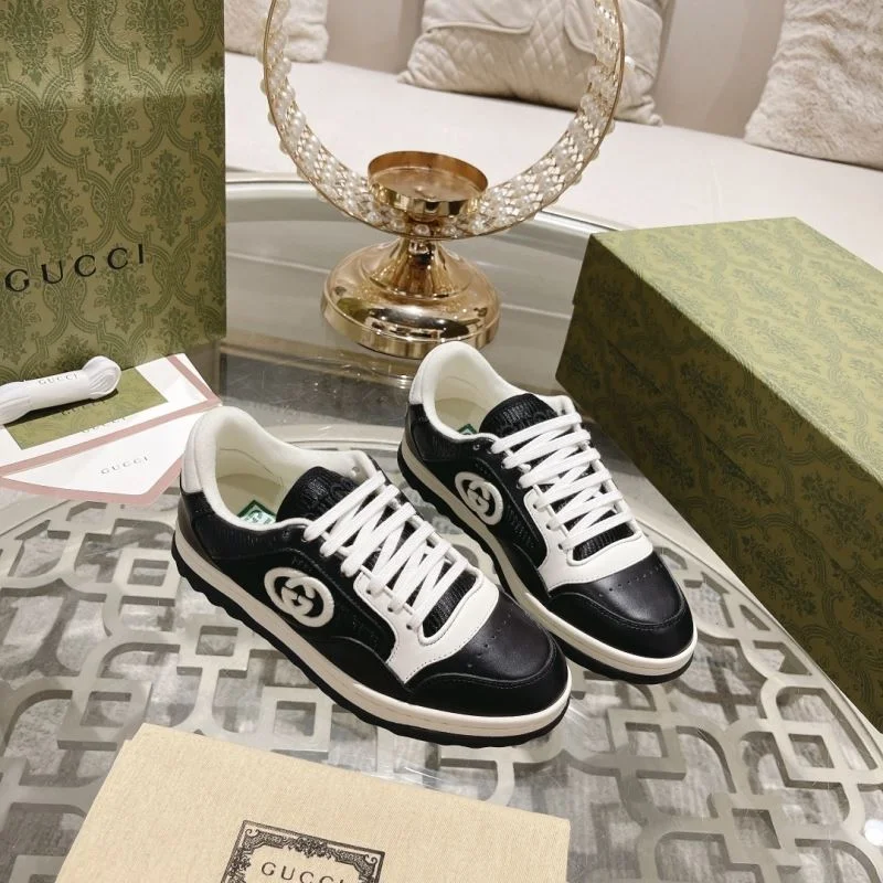 Gucci Low Shoes Stylish 24640