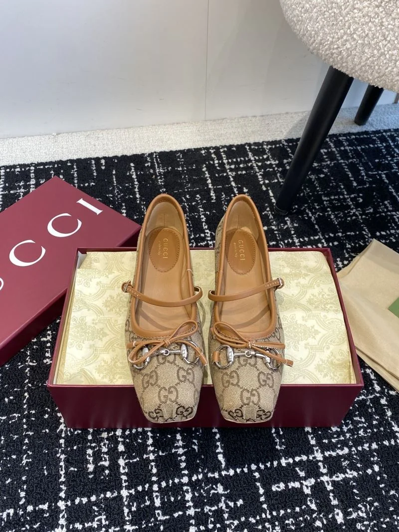 Gucci Low Shoes Durable 24607
