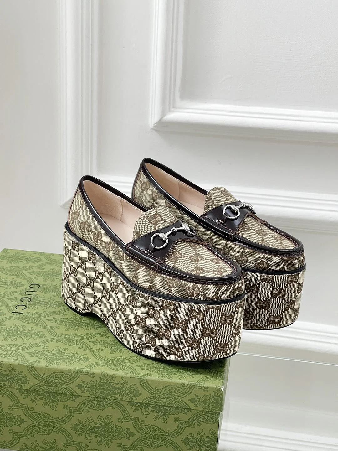 Efficient Gucci Low Shoes 24608