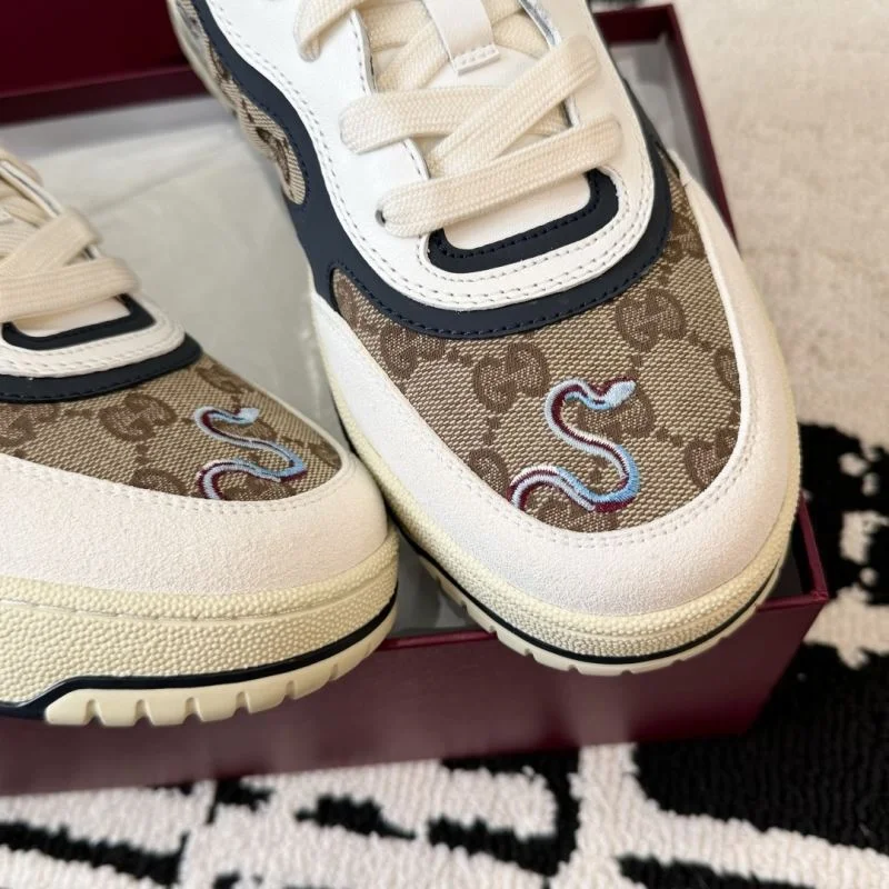 Gucci Low Shoes WellDesigned 25089