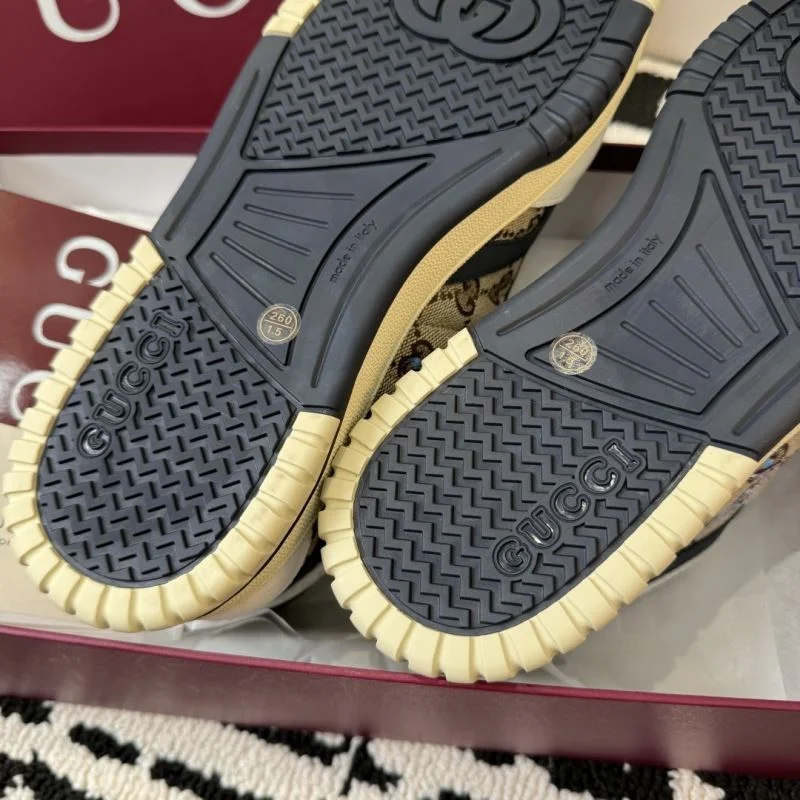 Gucci Low Shoes WellDesigned 25089