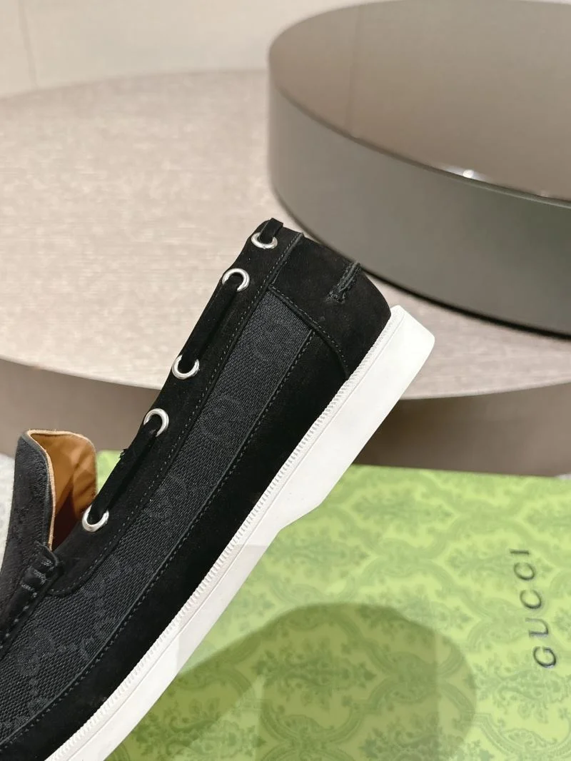 Trendsetting Gucci Low Shoes 25105