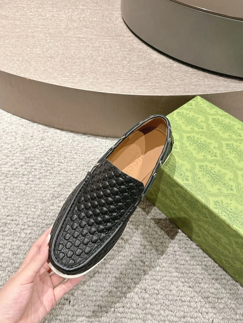 Gucci Low Shoes Premium 25097