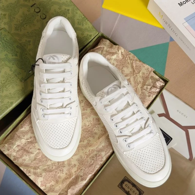 Lightweight Gucci Low Shoes 24849