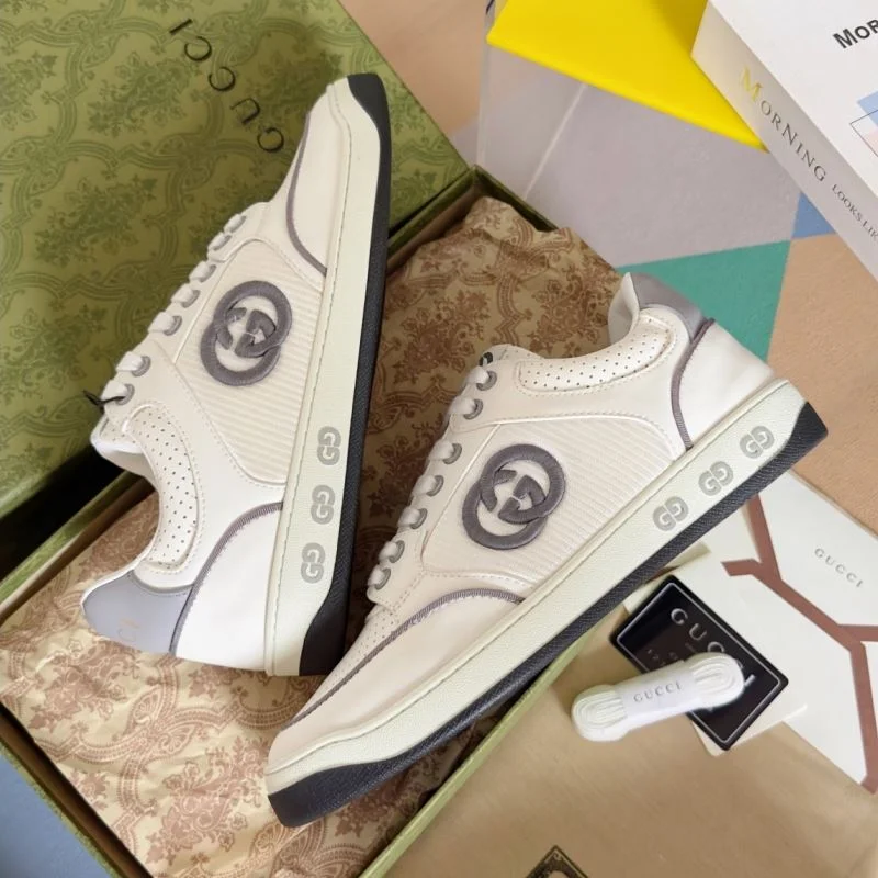 Functional Gucci Low Shoes 24841