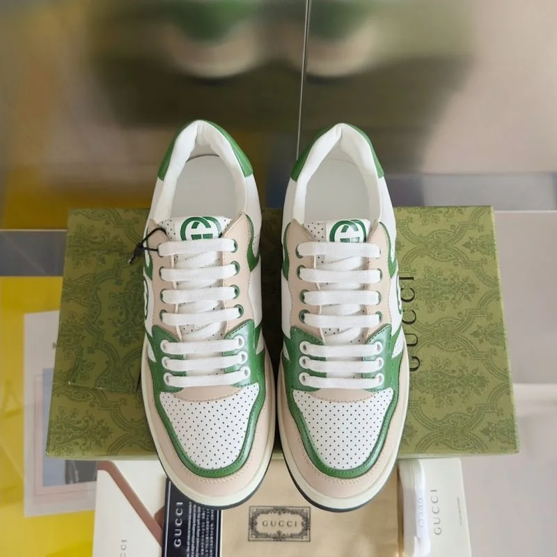 Gucci Low Shoes Timeless 24832