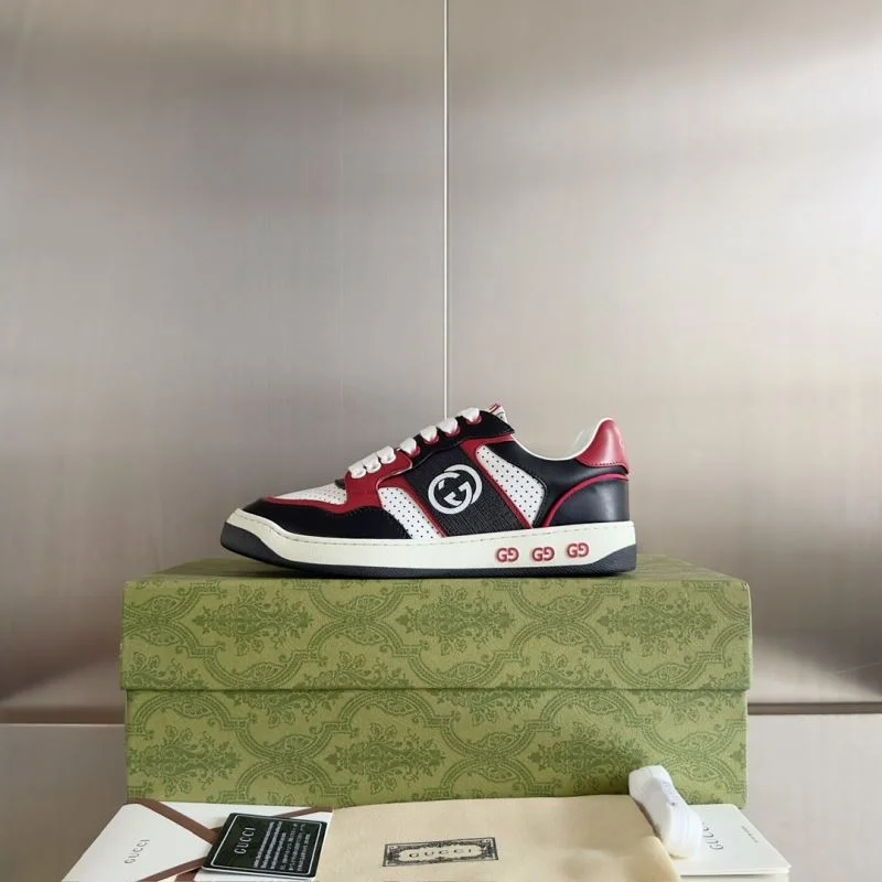 Gucci Low Shoes Breathable 24839