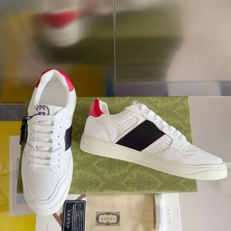 Gucci Low Shoes Lightweight 24829