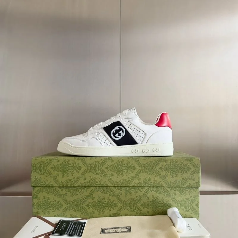 Gucci Low Shoes Lightweight 24829