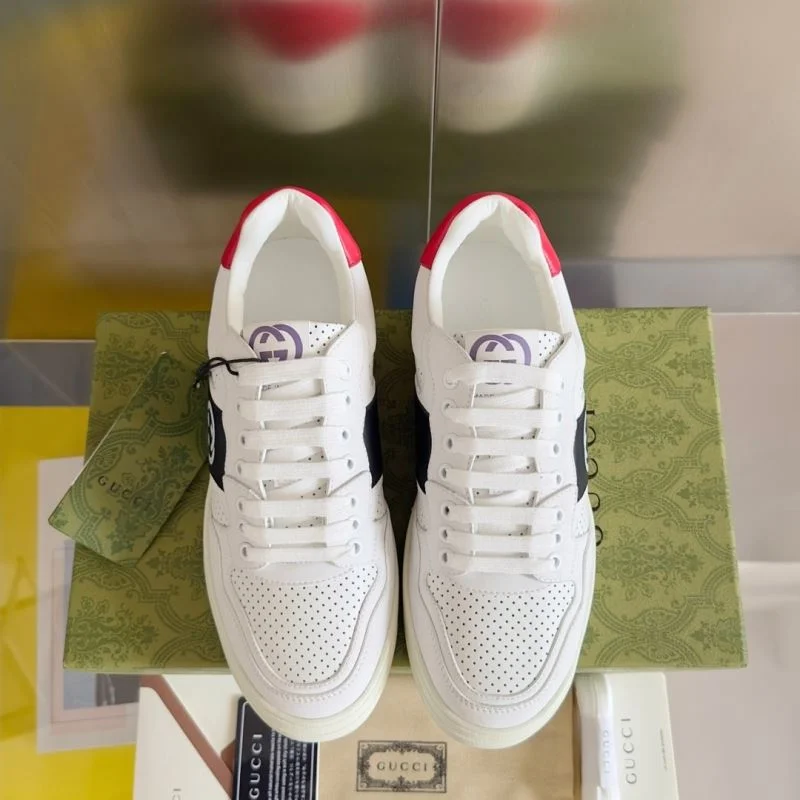 Gucci Low Shoes Lightweight 24829