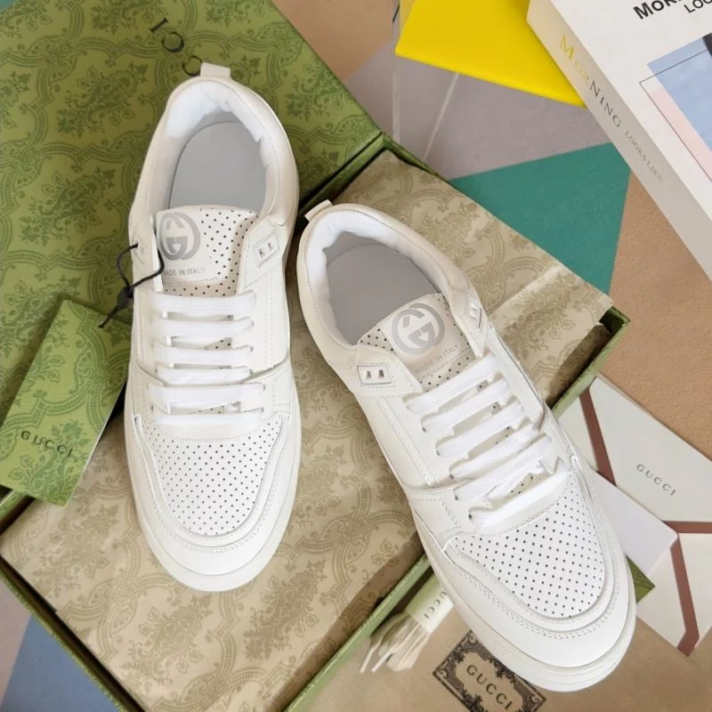 WaterResistant Gucci Low Shoes 24823