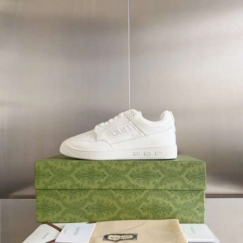 WaterResistant Gucci Low Shoes 24823