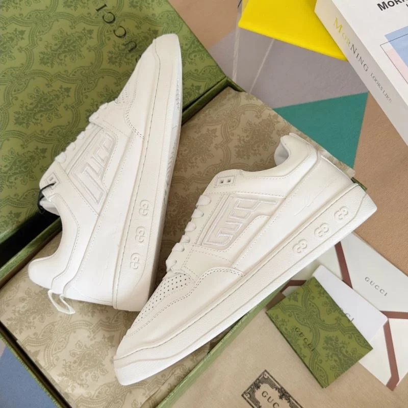 WaterResistant Gucci Low Shoes 24823
