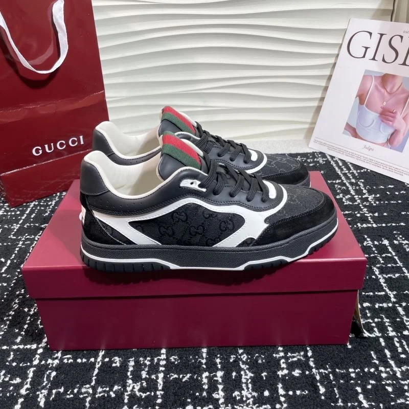 Gucci Low Shoes Stylish 24815