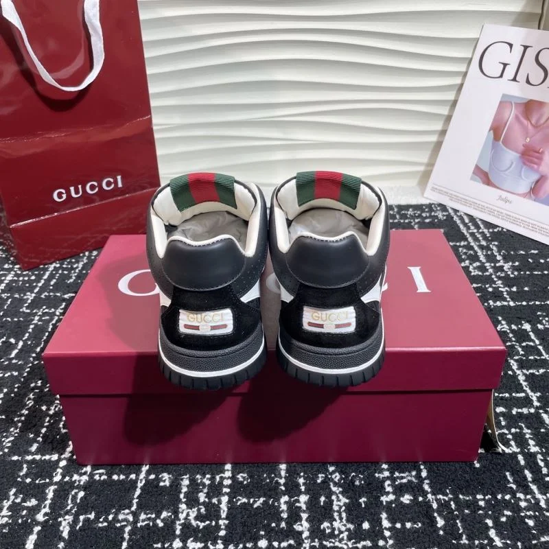 Gucci Low Shoes Stylish 24815