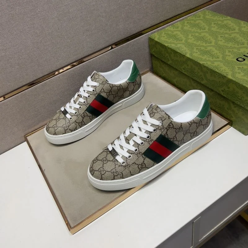 Gucci Low Shoes MultiPurpose 25712