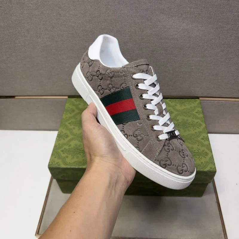 Gucci Low Shoes Unique 25664