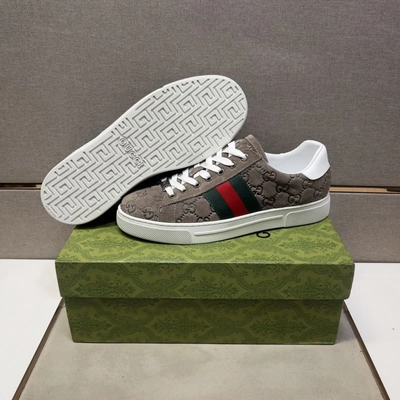 Gucci Low Shoes Unique 25664