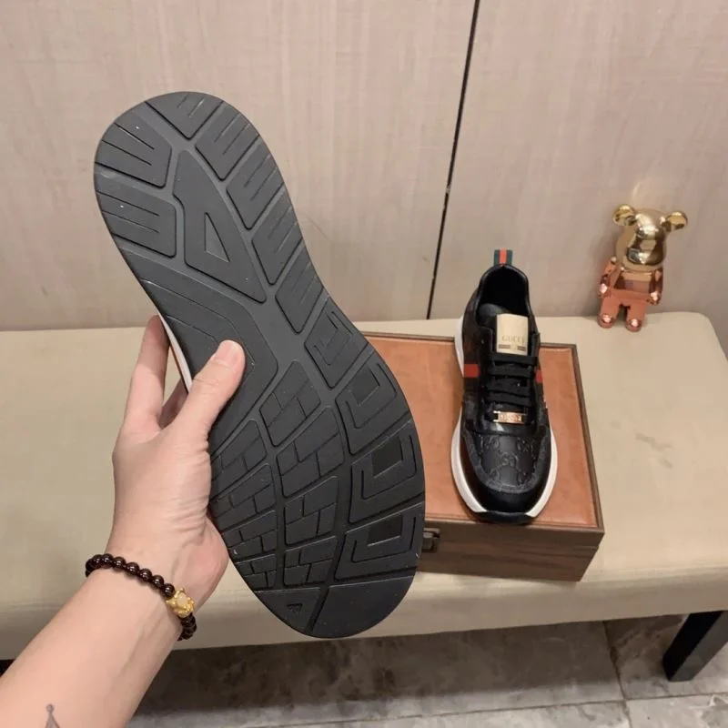 Gucci Low Shoes Original 25671