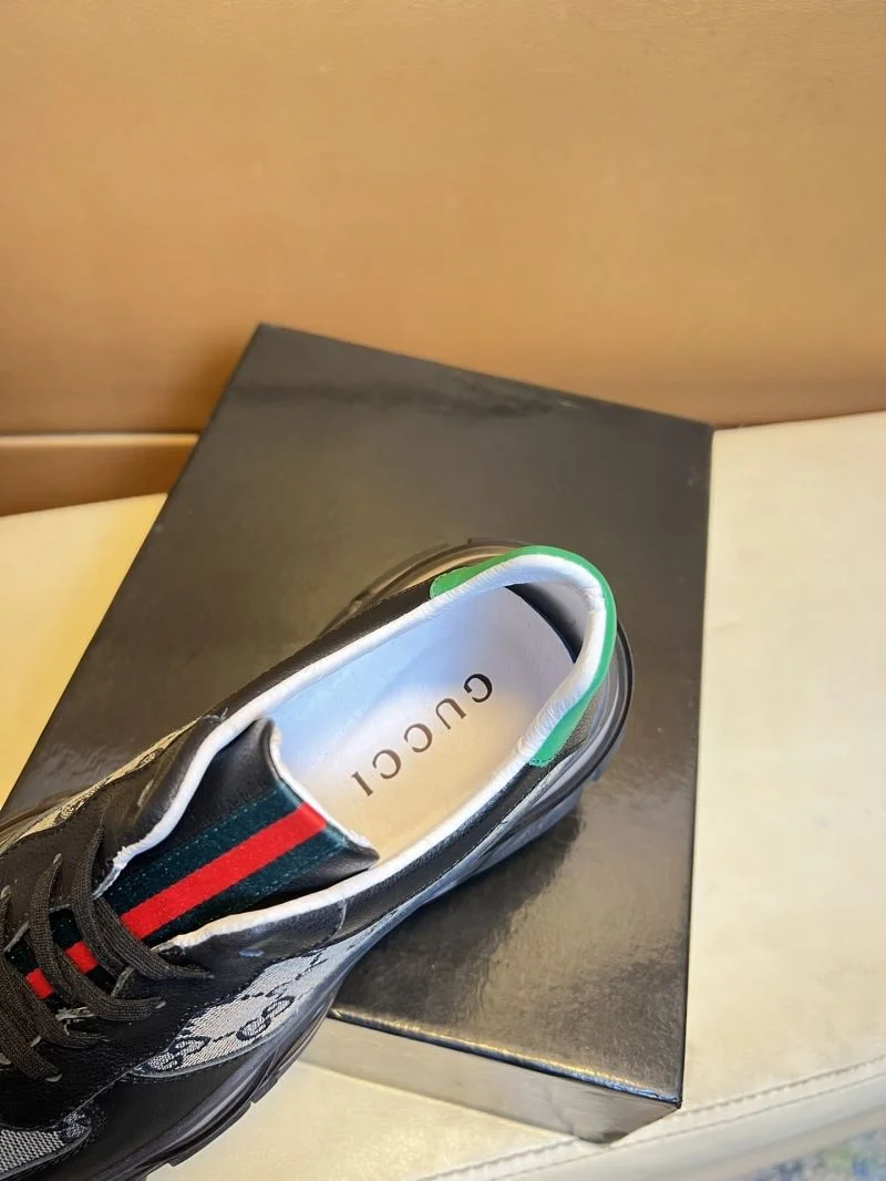 Bold Gucci Low Shoes 25699