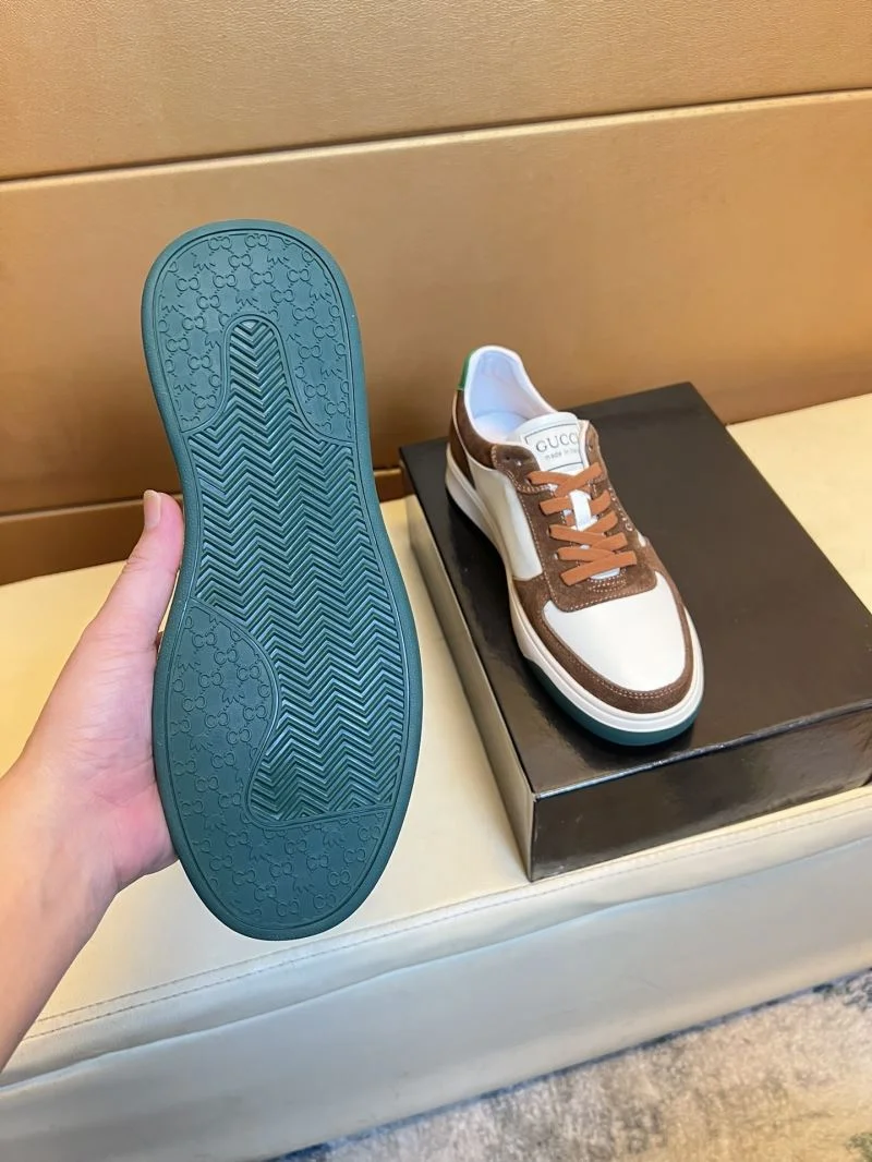 Gucci Low Shoes Compact 25642