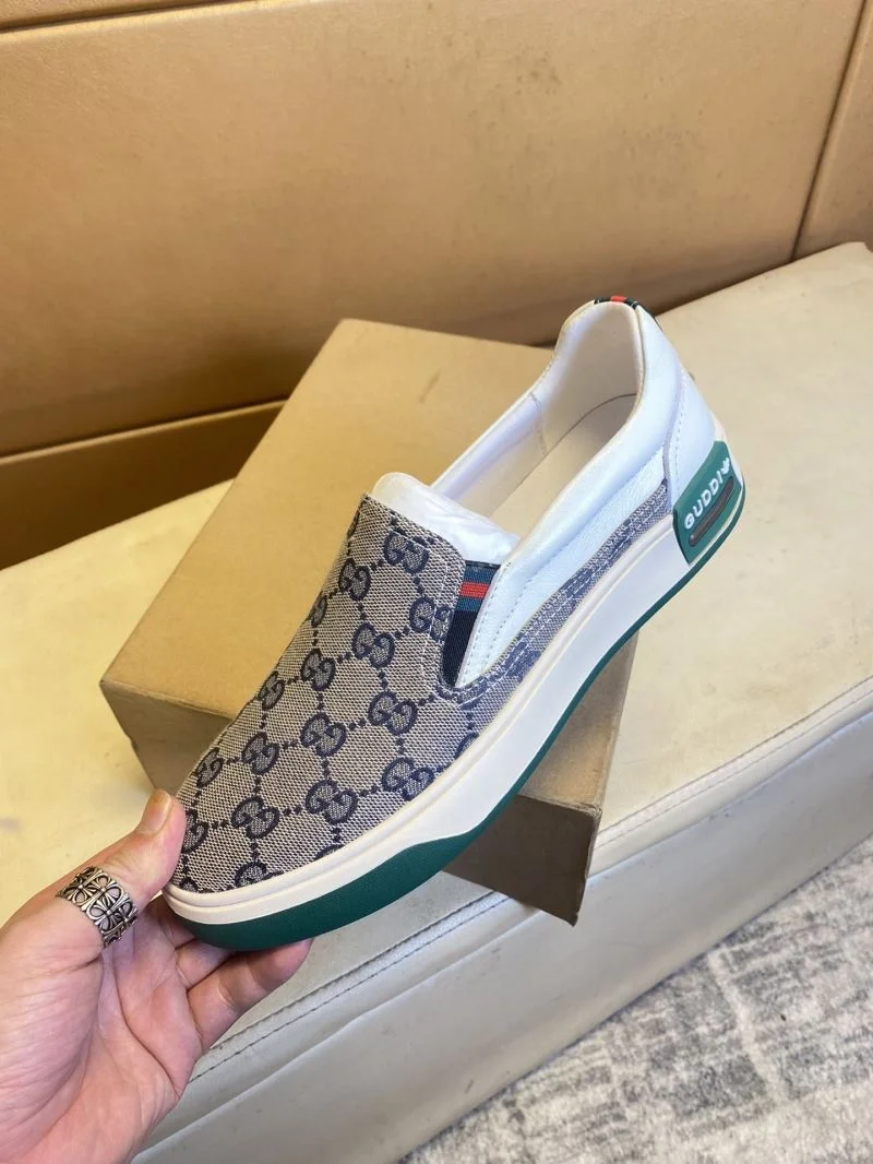 Gucci Low Shoes OnTrend 25731