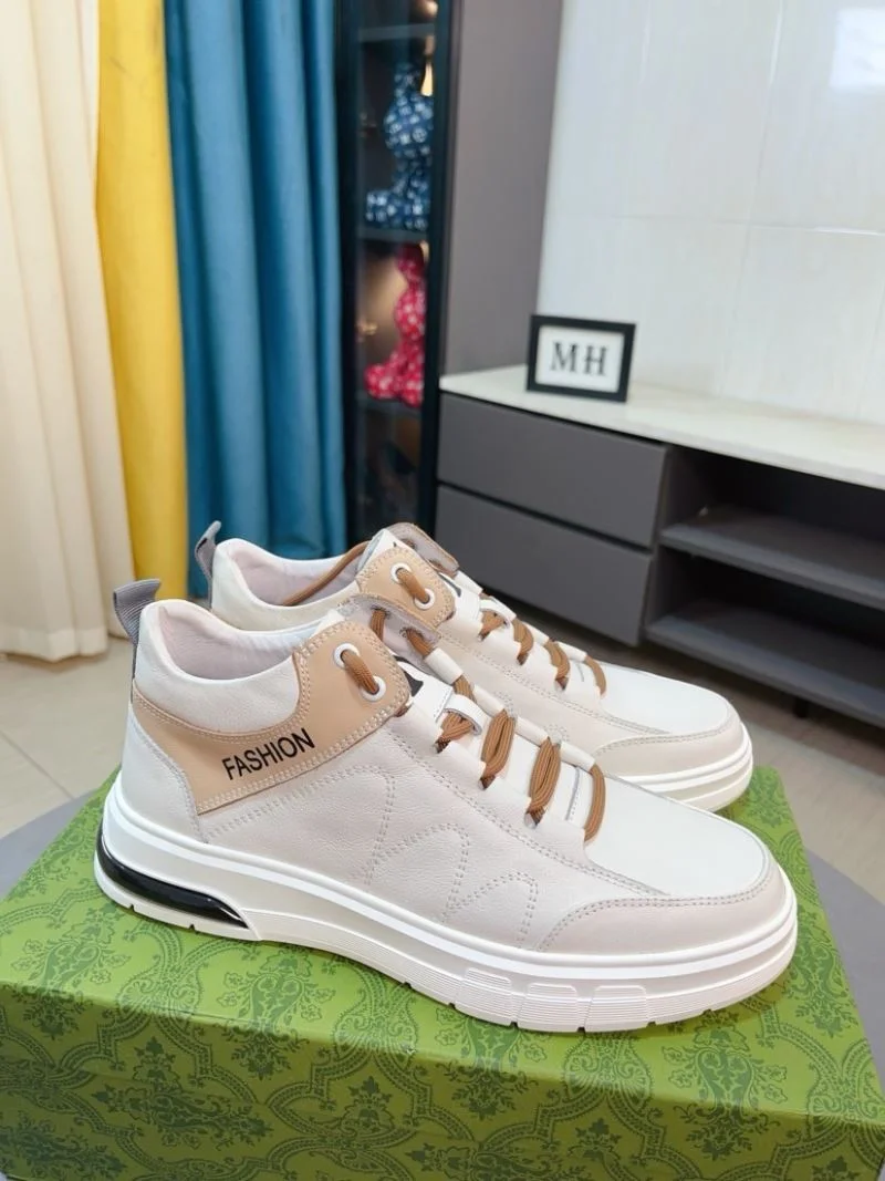 Unisex Gucci Low Shoes 25626