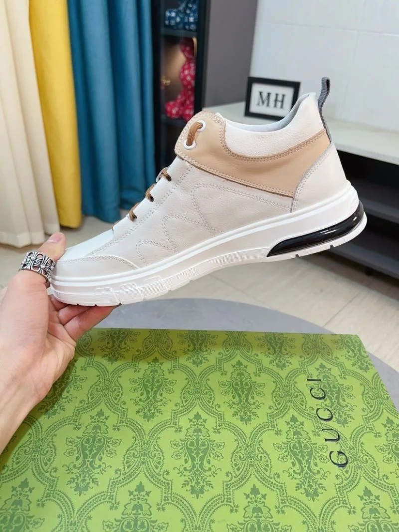 Unisex Gucci Low Shoes 25626