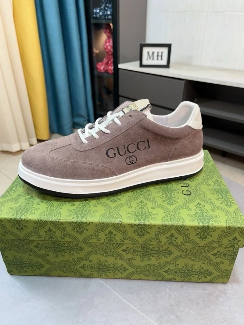 Comfortable Gucci Low Shoes 25624