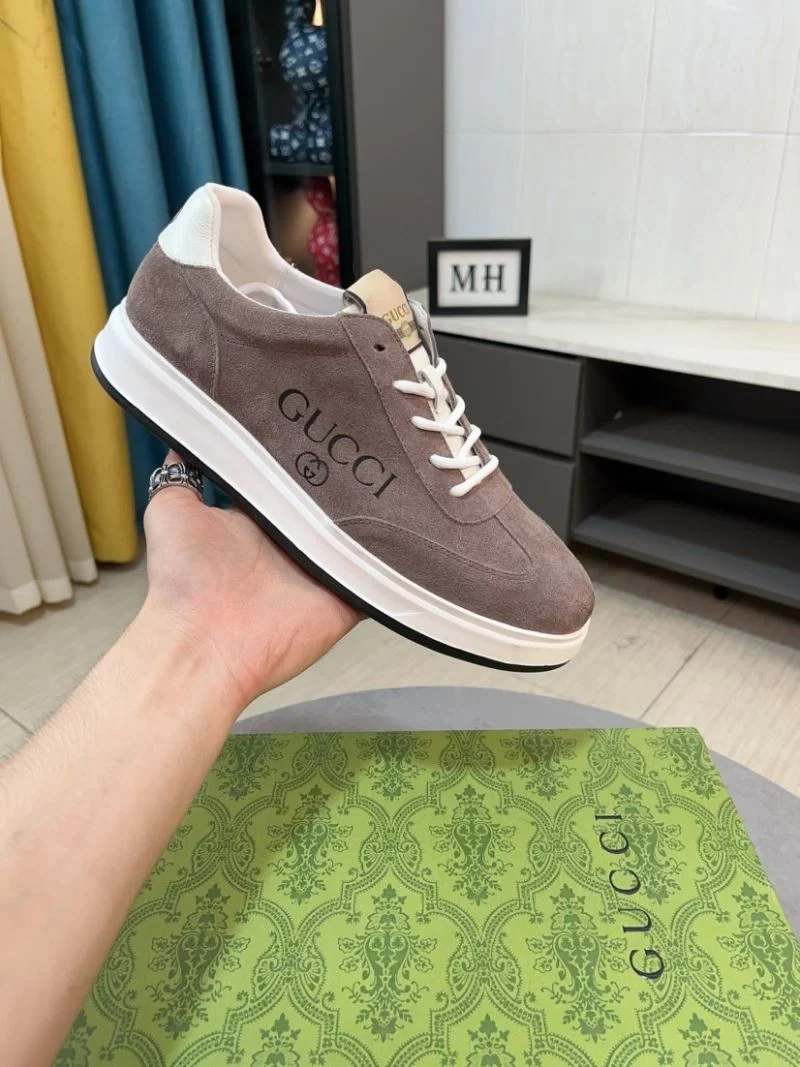 Comfortable Gucci Low Shoes 25624