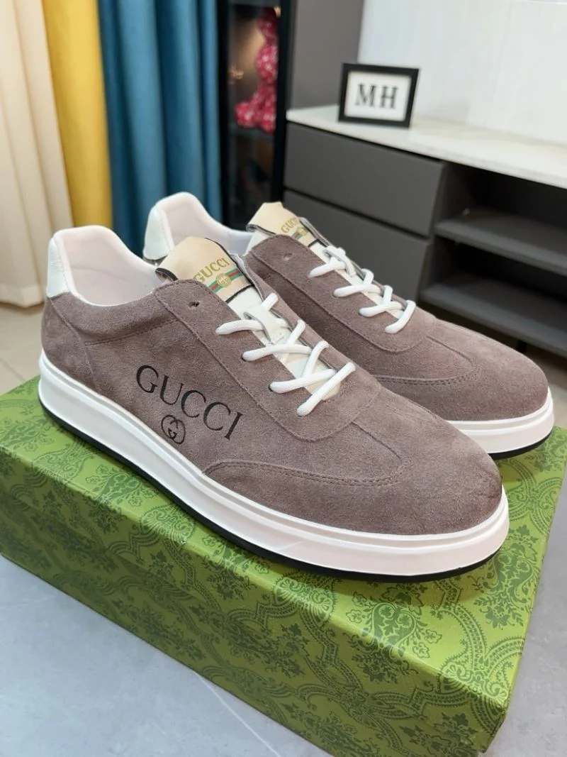Comfortable Gucci Low Shoes 25624