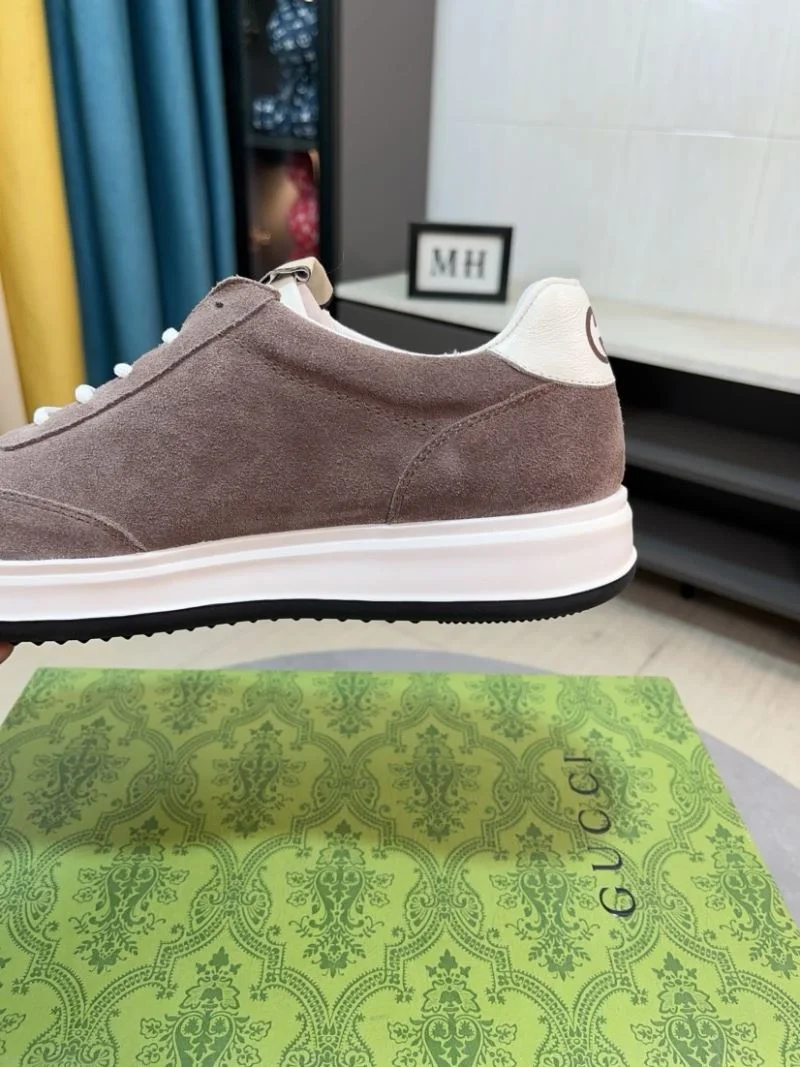 Comfortable Gucci Low Shoes 25624
