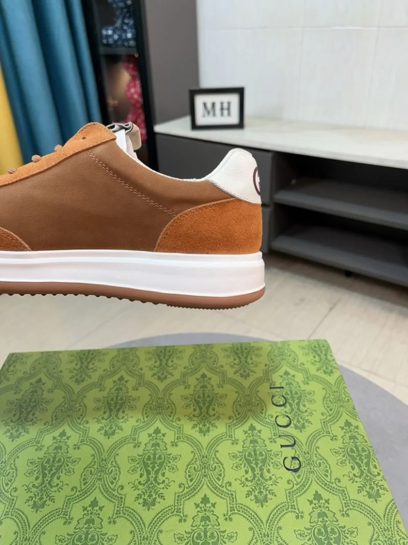 Gucci Low Shoes Stylish 25635