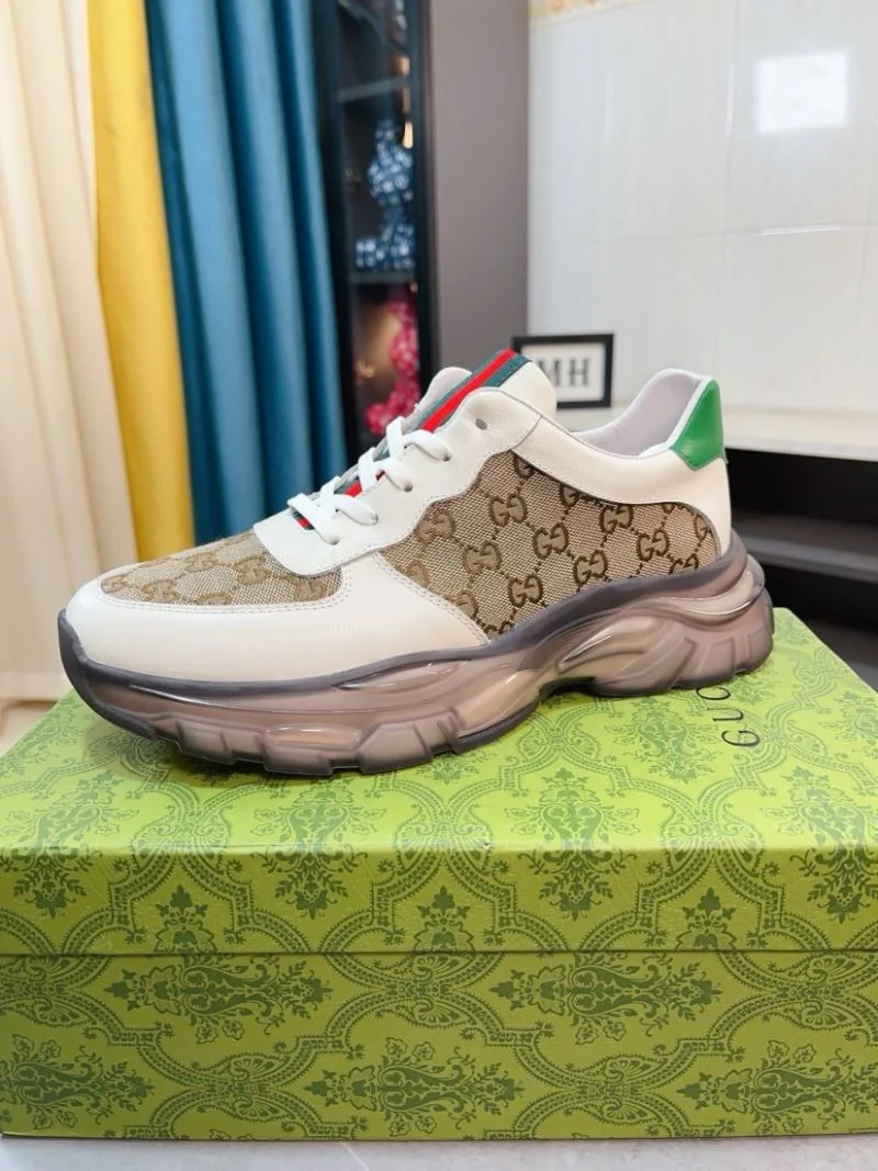 Seasonal Gucci Low Shoes 25622