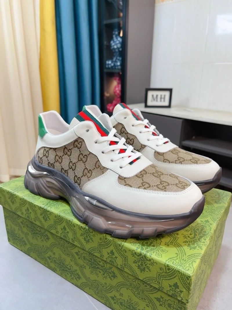 Seasonal Gucci Low Shoes 25622