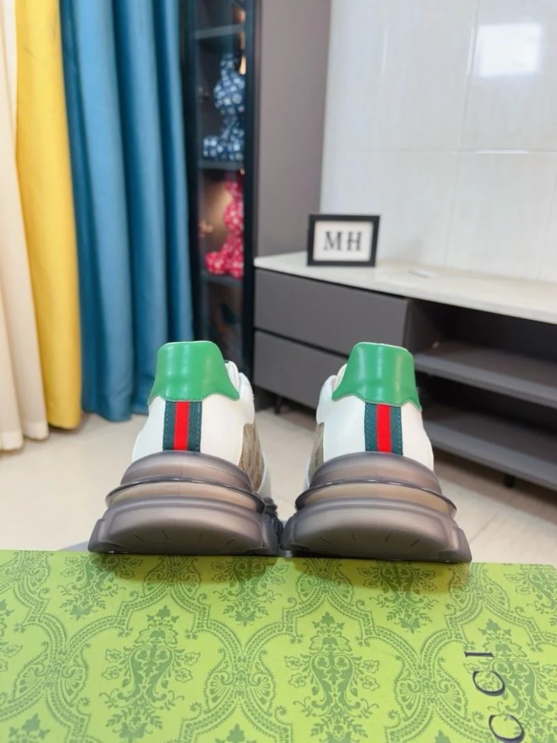 Seasonal Gucci Low Shoes 25622
