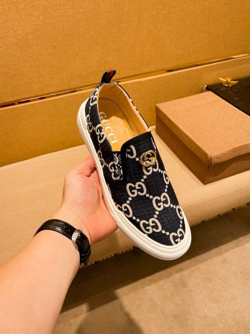 Gucci Low Shoes SmoothTexture 25620