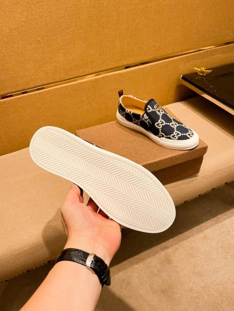 Gucci Low Shoes SmoothTexture 25620