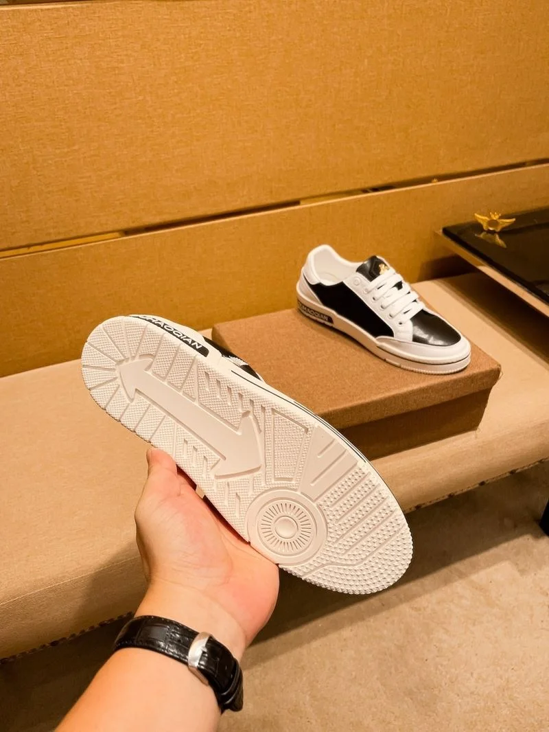 MultiPurpose Gucci Low Shoes 25676