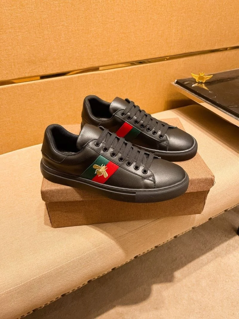 Gucci Low Shoes Original 25617